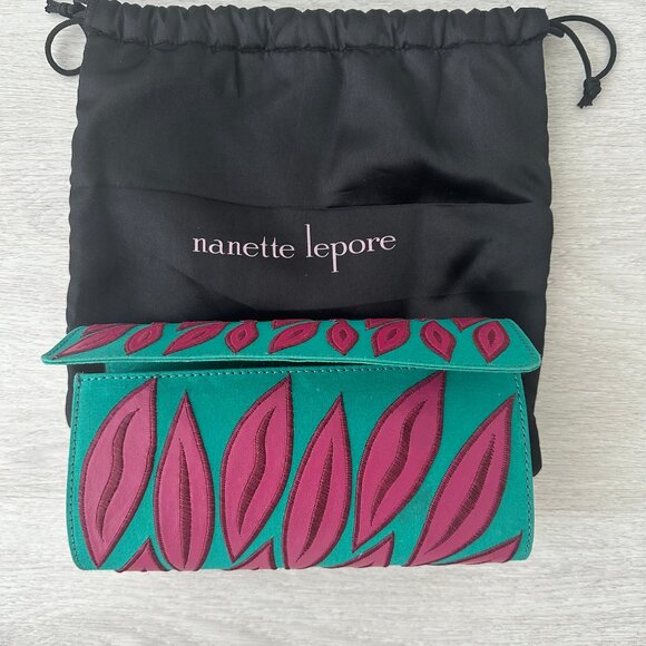 Nanette Lepore Clutch Green Fuchsia Pink Leather Leaves Stitched (Never Worn) - Picture 2 of 8